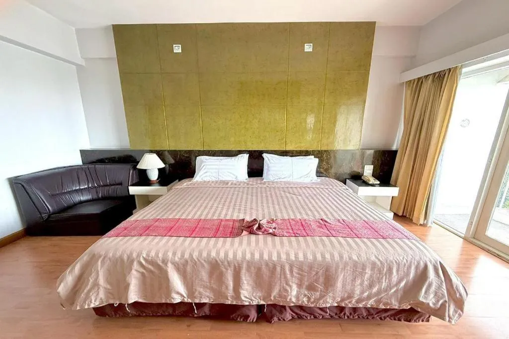 Bed in Pailyn Phitsanulok Hotel