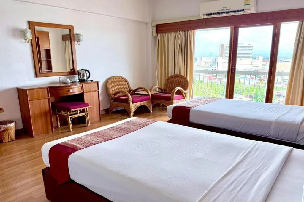 Bed in Pailyn Phitsanulok Hotel