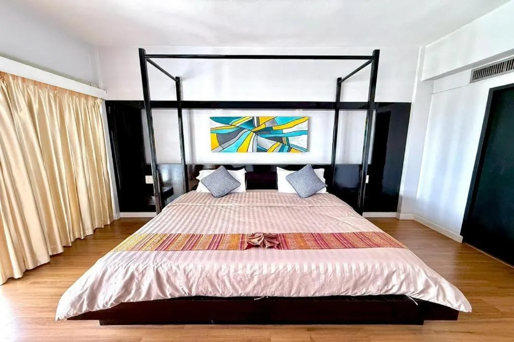 Bed in Pailyn Phitsanulok Hotel