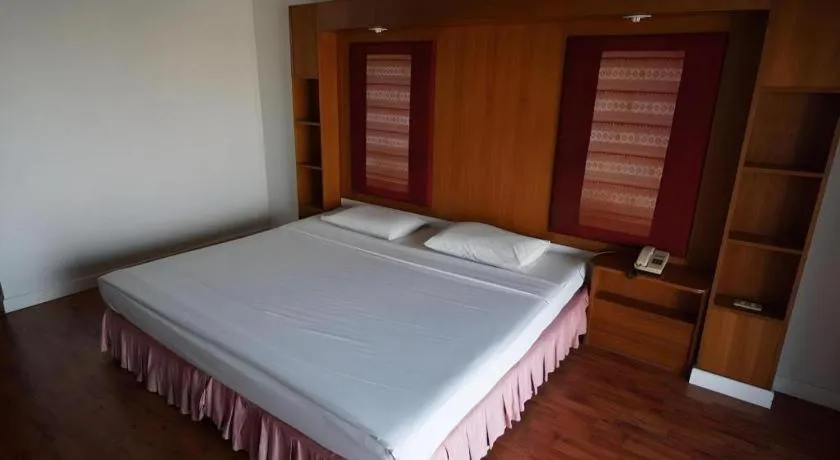Bed in Pailyn Phitsanulok Hotel