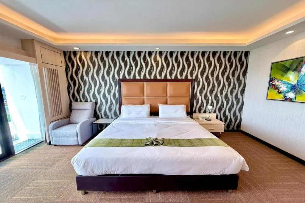 Bed in Pailyn Phitsanulok Hotel