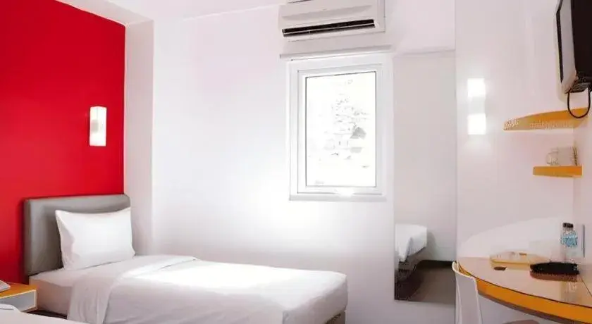 Bed in Amaris Hotel Ambon Bed in Amaris Hotel Ambon