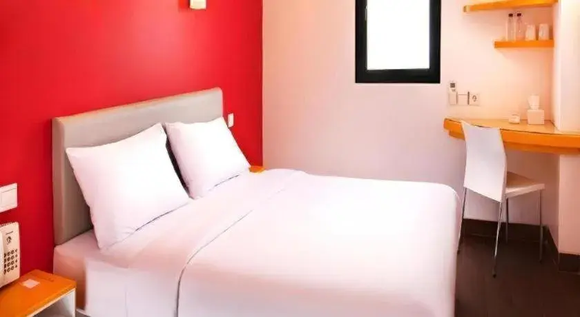 Bed in Amaris Hotel Ambon Bed in Amaris Hotel Ambon