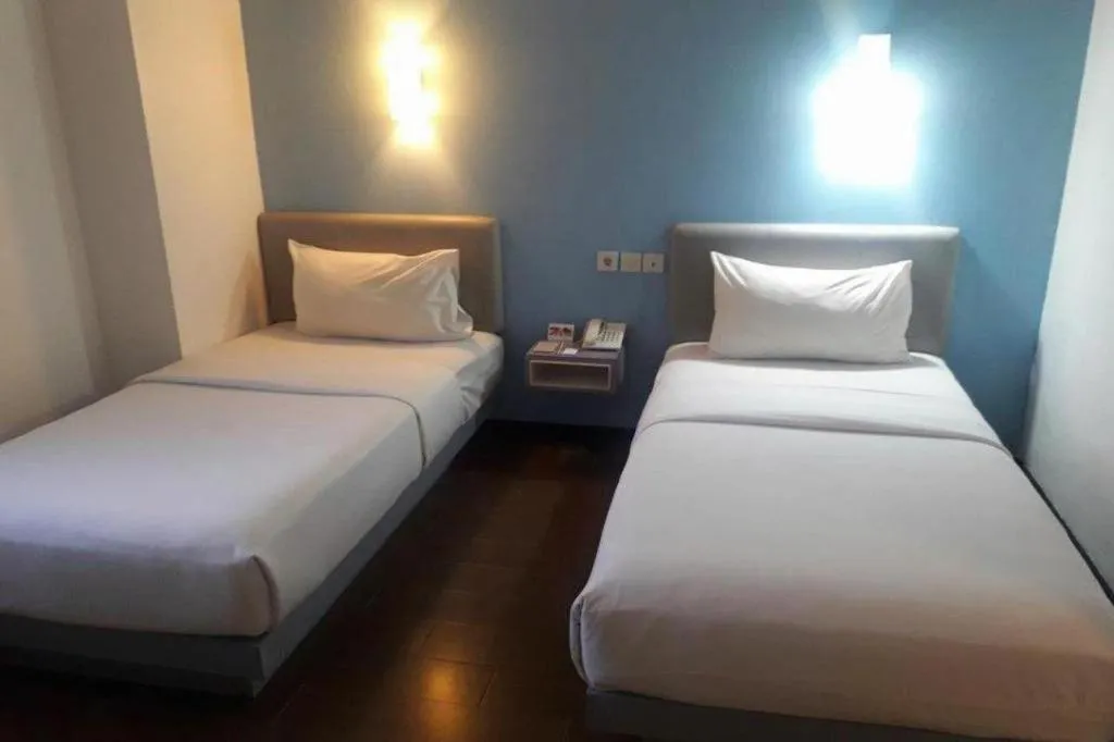 Bed in Amaris Hotel Ambon