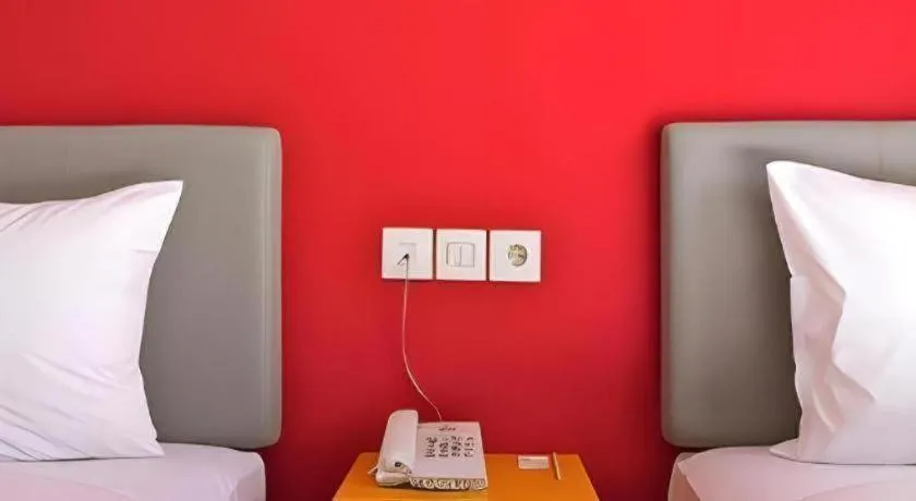 Bed in Amaris Hotel Ambon