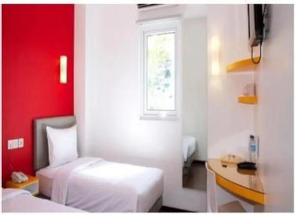 Bed in Amaris Hotel Ambon