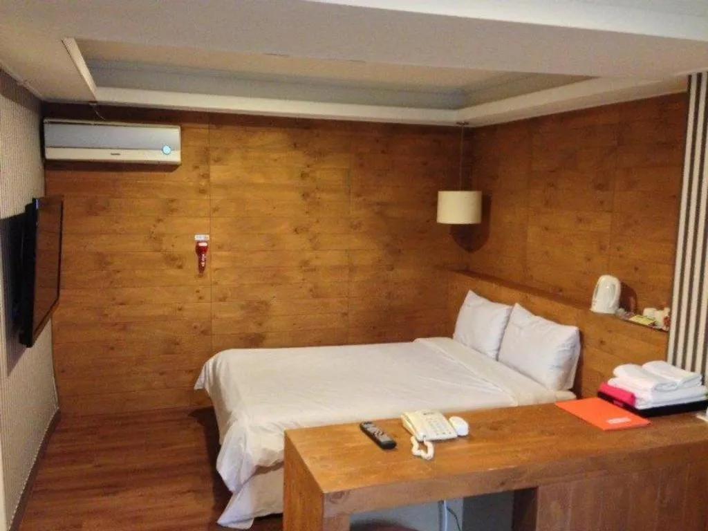 Bed in Hotel Biz Jongno Insadong