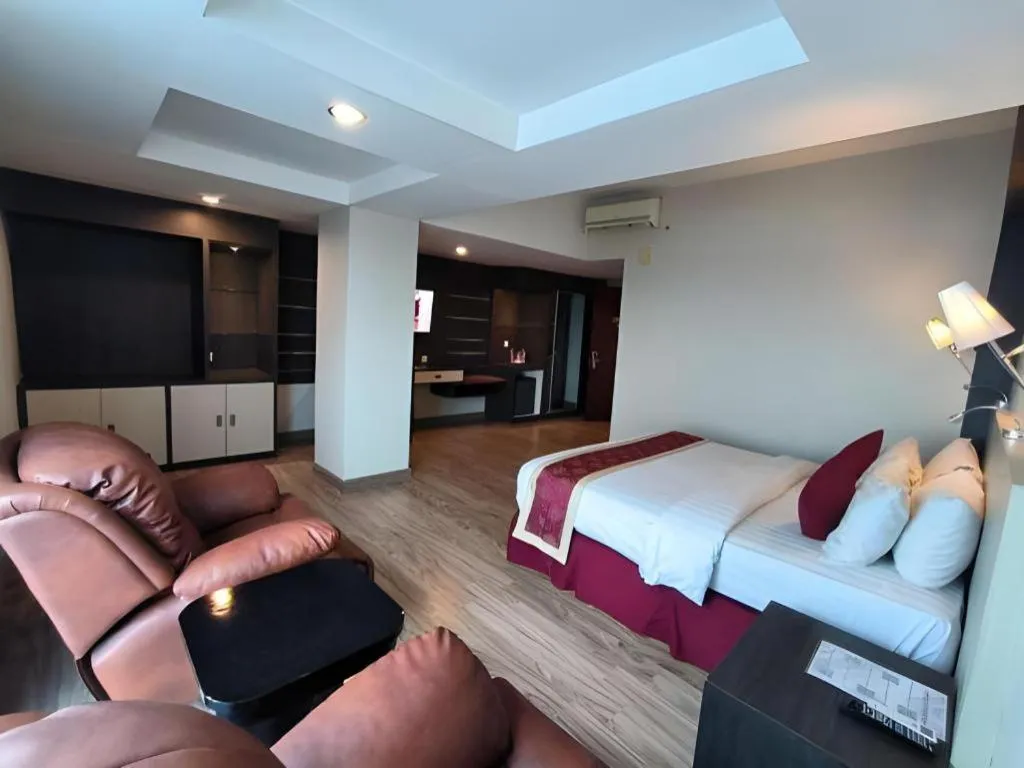 Bed in Hermes Palace Hotel Medan