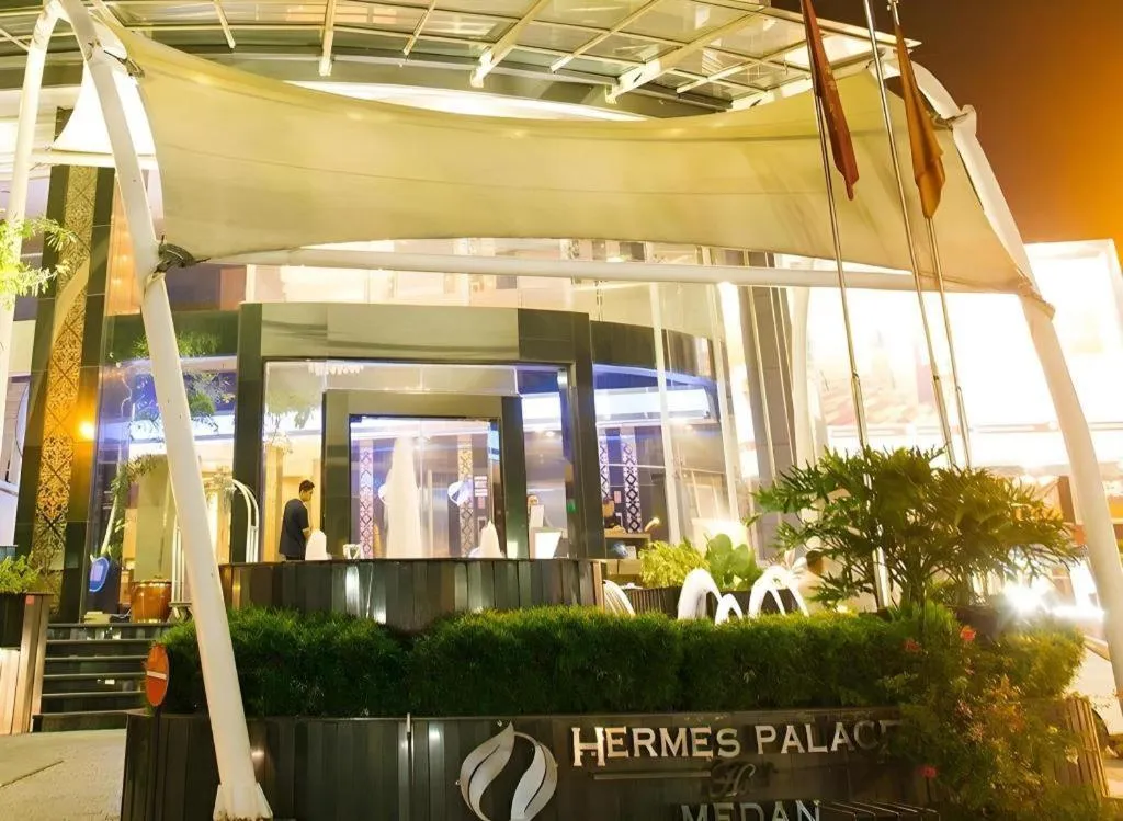 Hermes Palace Hotel Medan