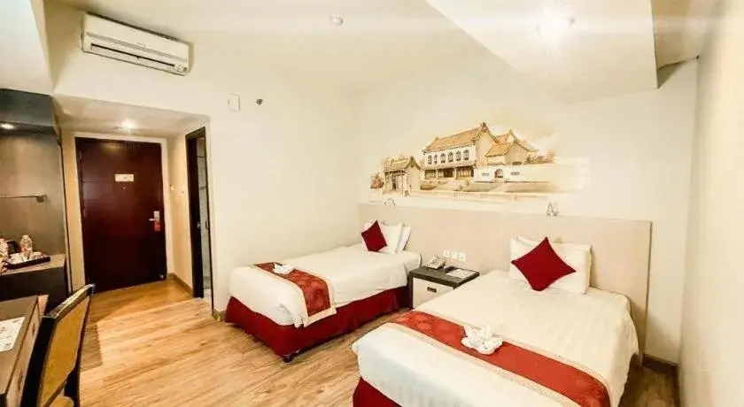 Bed in Hermes Palace Hotel Medan Bed in Hermes Palace Hotel Medan