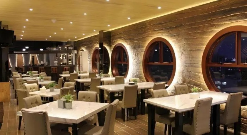 Hermes Palace Hotel Medan