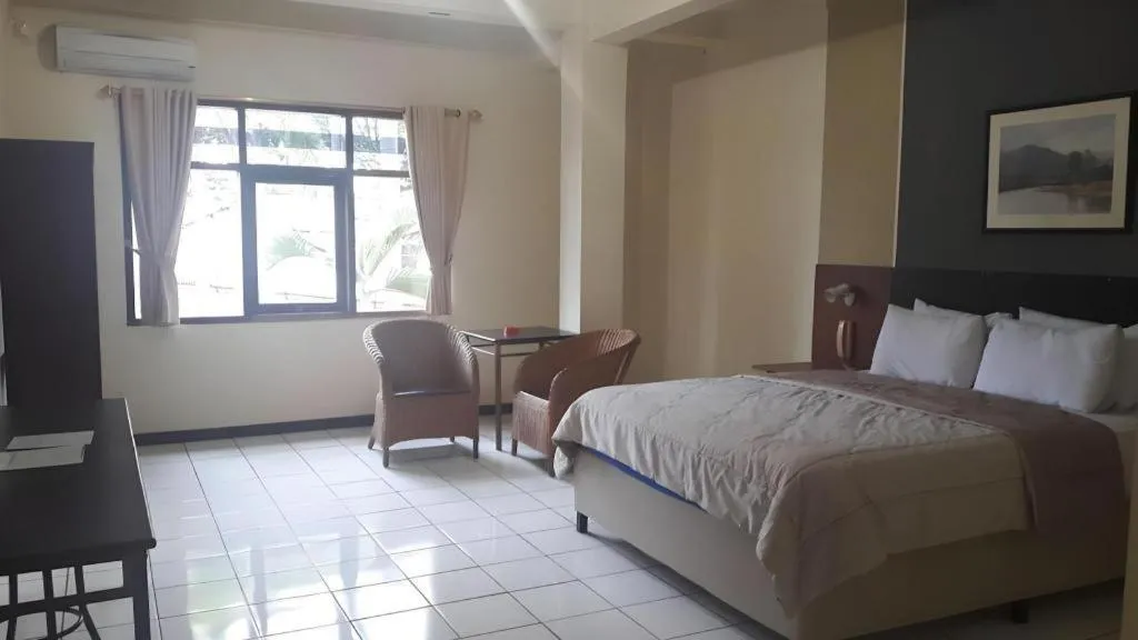 Bed in Hotel Augusta Garut