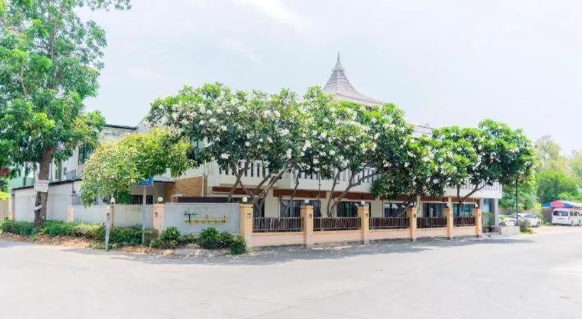 OYO 884 Baan Sang Chan Cha-am