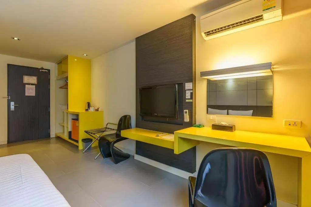 Bed in The Park Residence