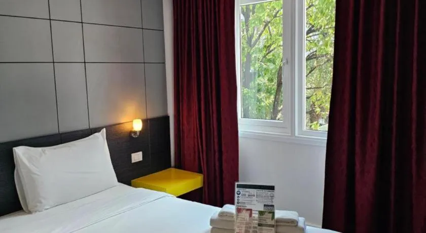 Bed in The Park Residence