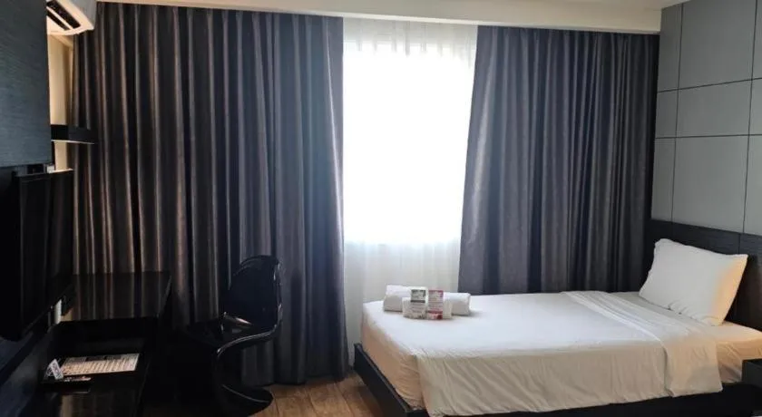 Bed in The Park Residence