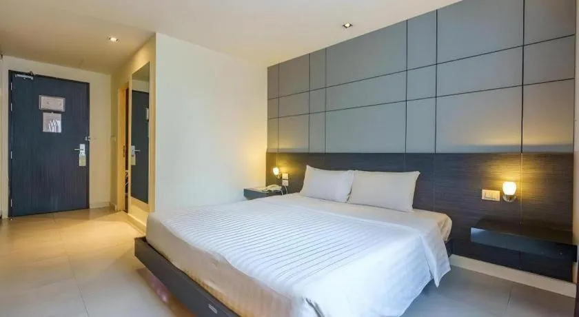 Bed in The Park Residence