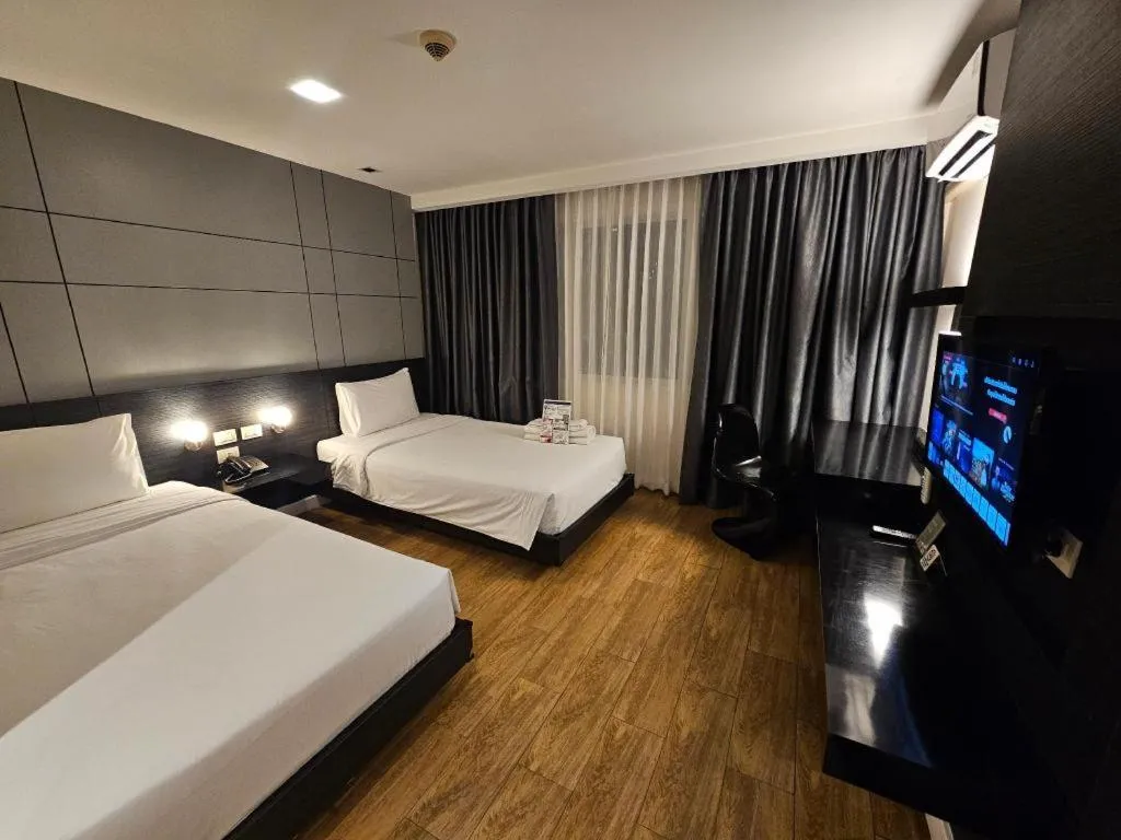 Bed in The Park Residence