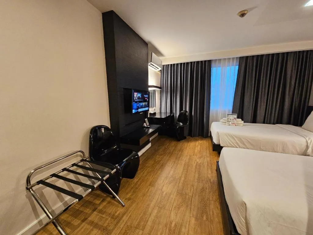 Bed in The Park Residence