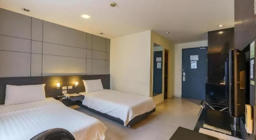 Bed in The Park Residence