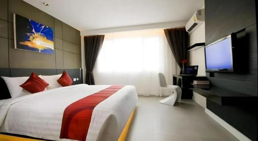 Bed in The Park Residence