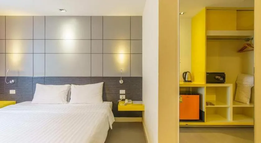 Bed in The Park Residence