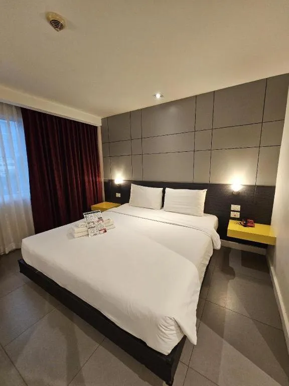 Bed in The Park Residence