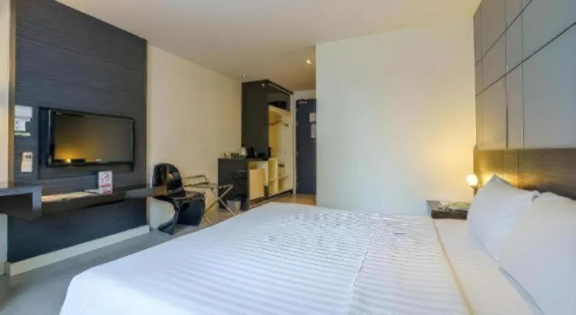 Bed in The Park Residence