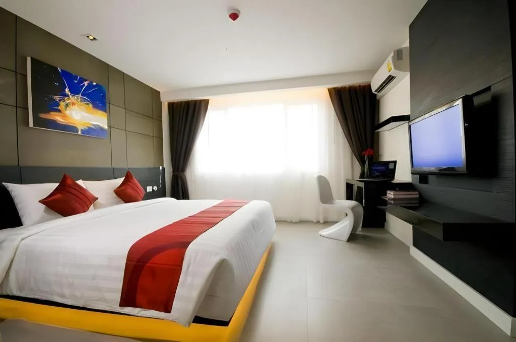 Bed in The Park Residence