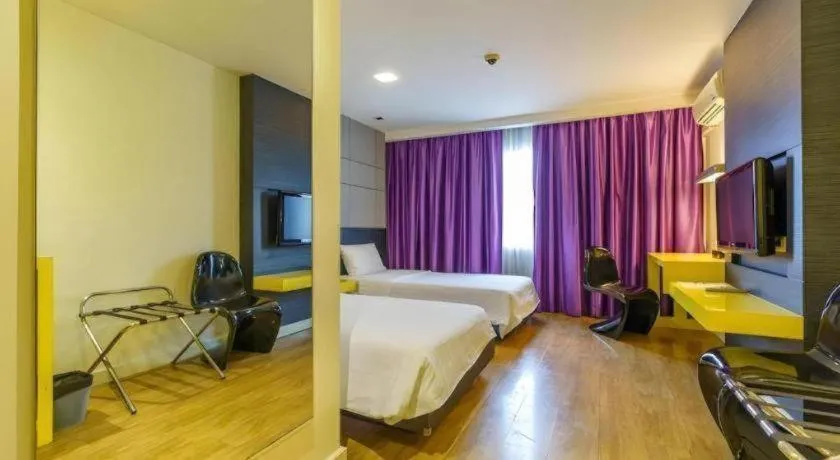 Bed in The Park Residence