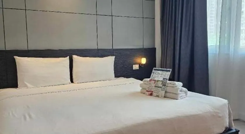 Bed in The Park Residence