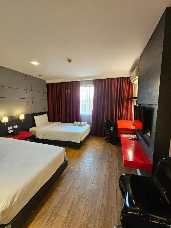 Bed in The Park Residence