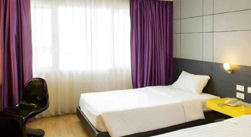 Bed in The Park Residence