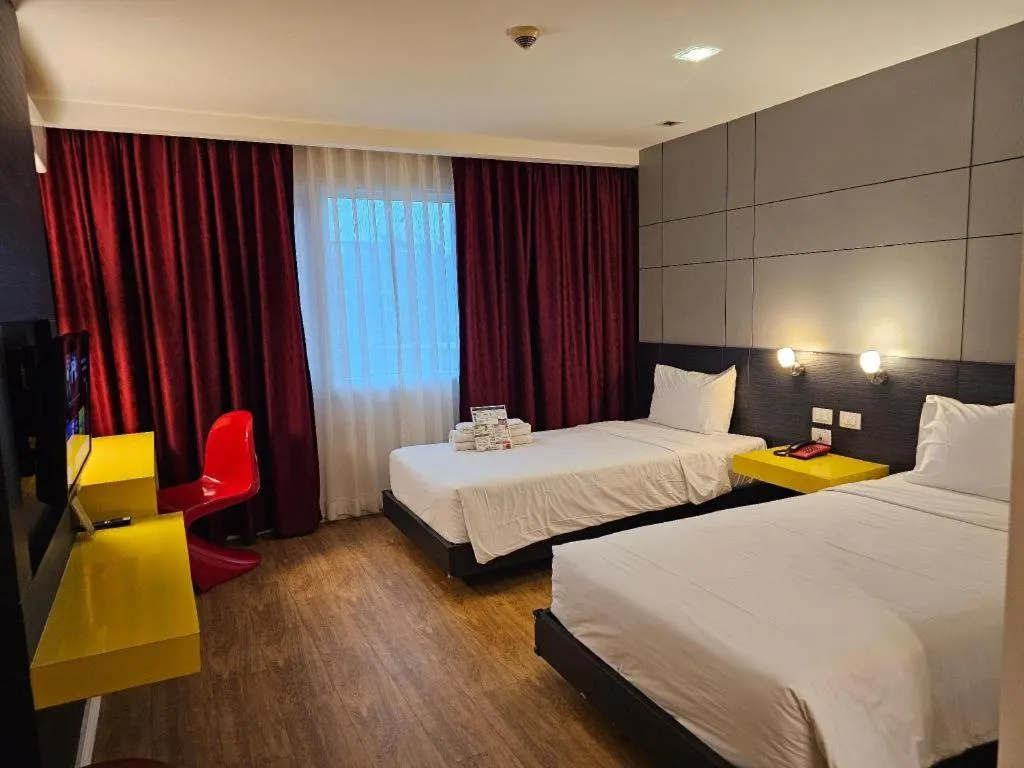 Bed in The Park Residence