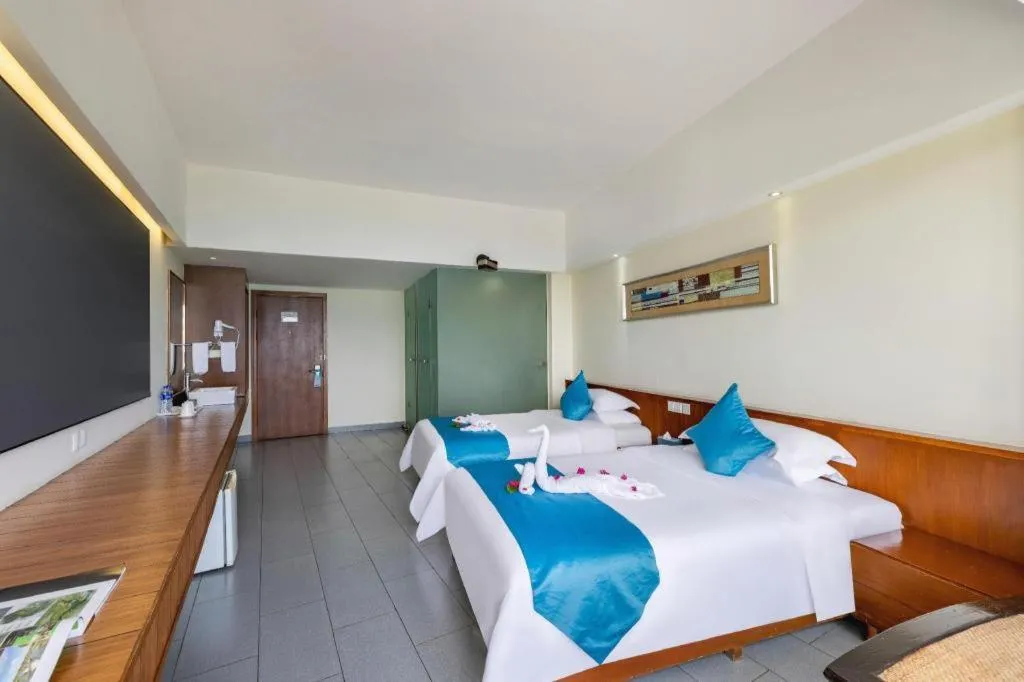 Bed in Sanya Luyi Sea View Hotel