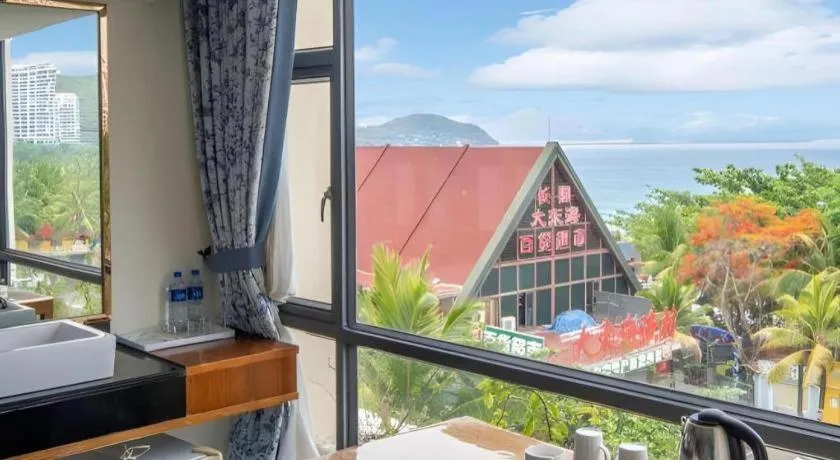 Sanya Luyi Sea View Hotel