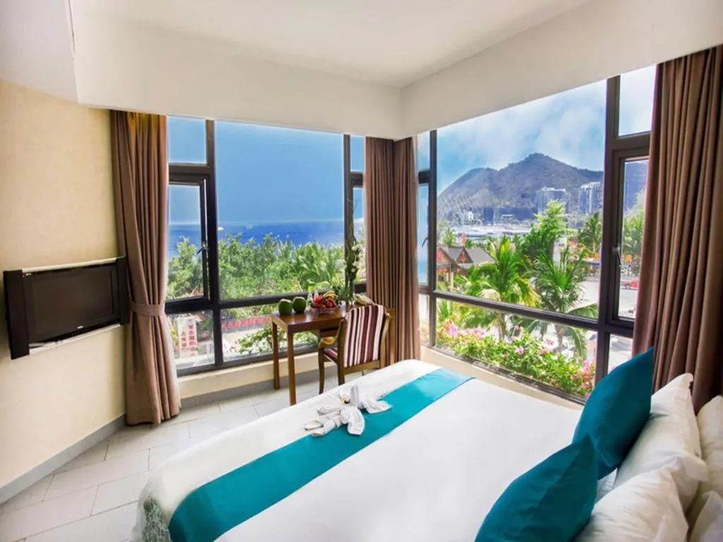 Bed in Sanya Luyi Sea View Hotel
