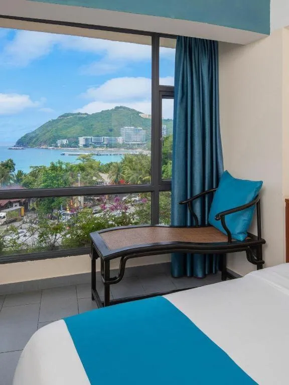 Bed in Sanya Luyi Sea View Hotel