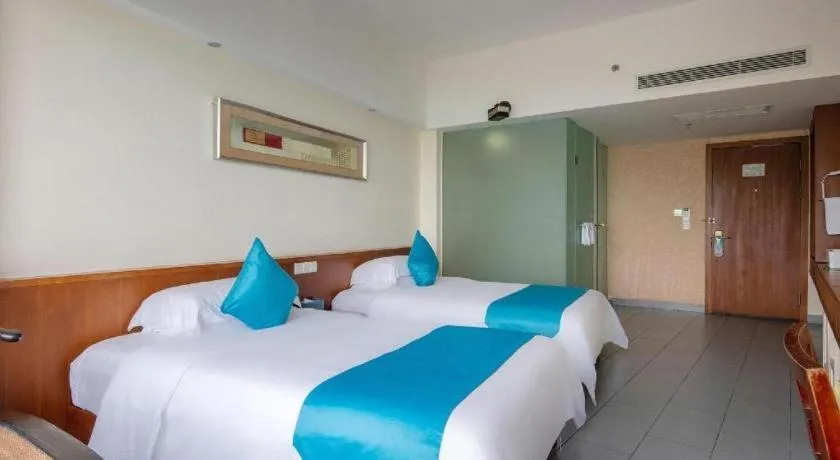 Bed in Sanya Luyi Sea View Hotel