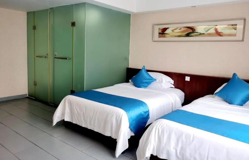 Bed in Sanya Luyi Sea View Hotel