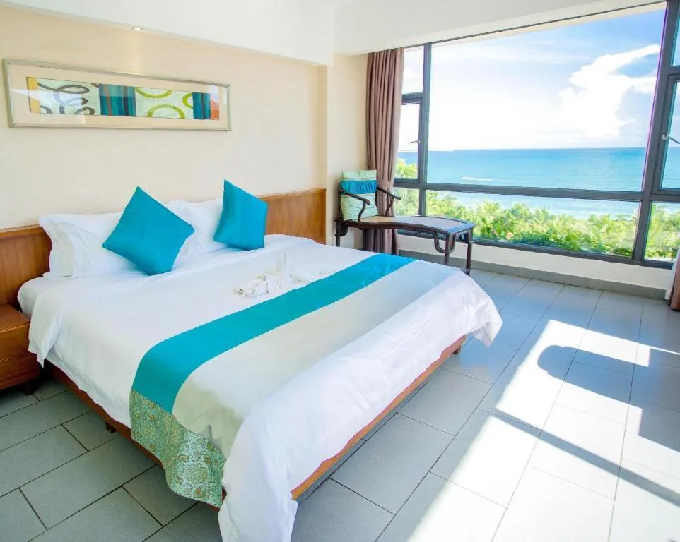 Bed in Sanya Luyi Sea View Hotel