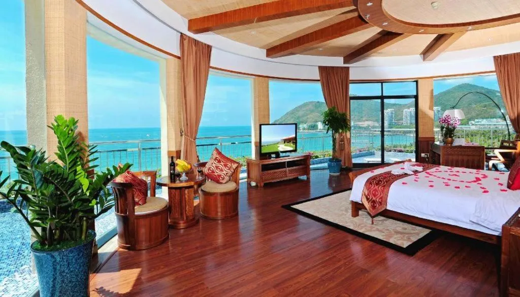 Bed in Sanya Luyi Sea View Hotel