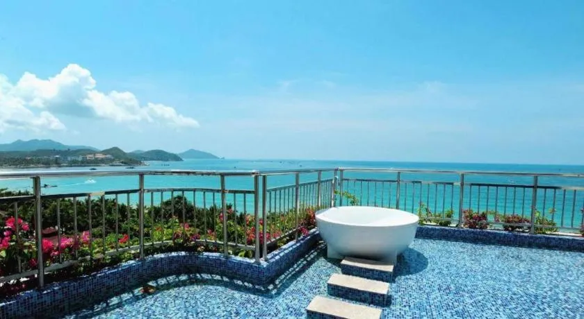 Sanya Luyi Sea View Hotel