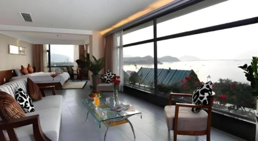 Sanya Luyi Sea View Hotel