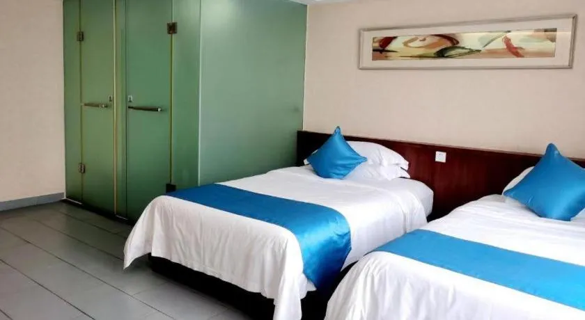 Bed in Sanya Luyi Sea View Hotel