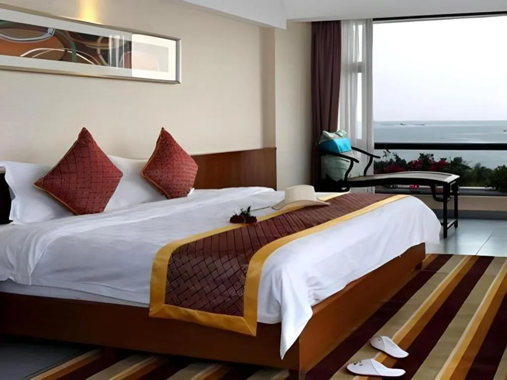Bed in Sanya Luyi Sea View Hotel