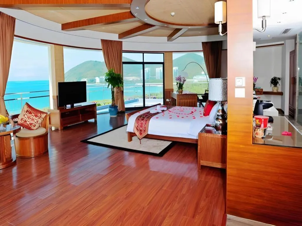 Bed in Sanya Luyi Sea View Hotel