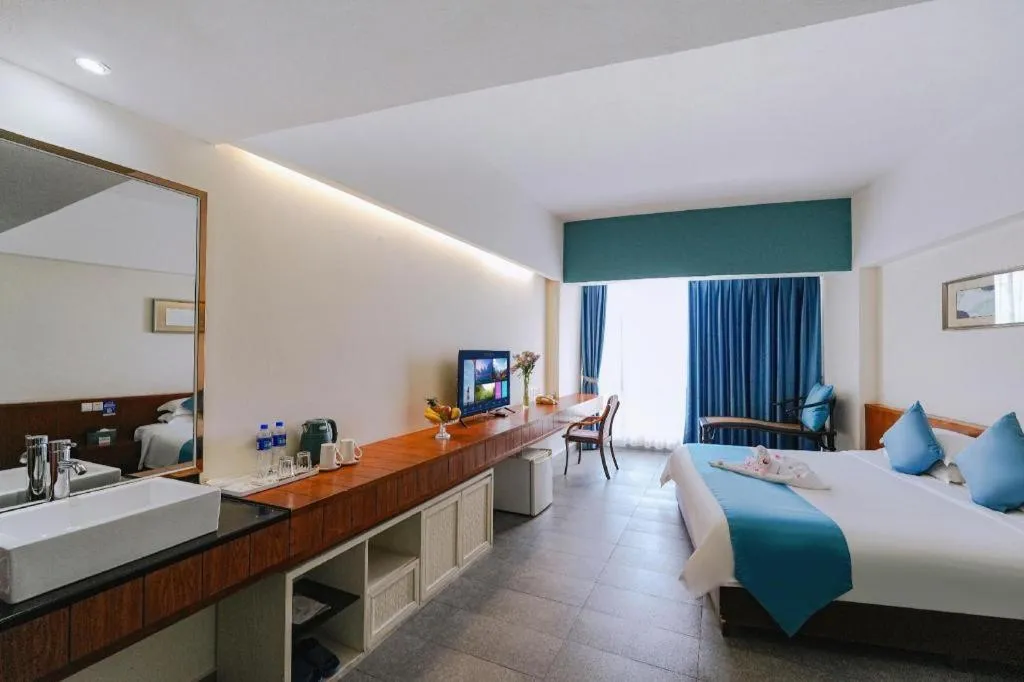 Bed in Sanya Luyi Sea View Hotel