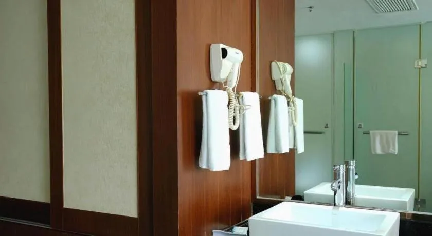 Sanya Luyi Sea View Hotel