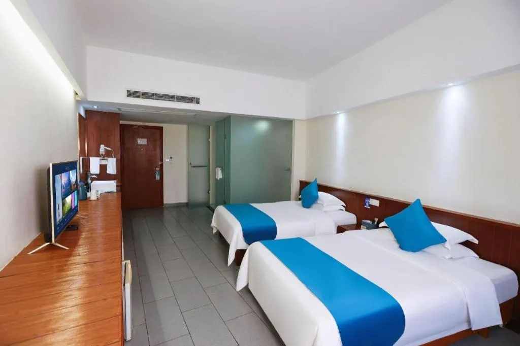 Bed in Sanya Luyi Sea View Hotel